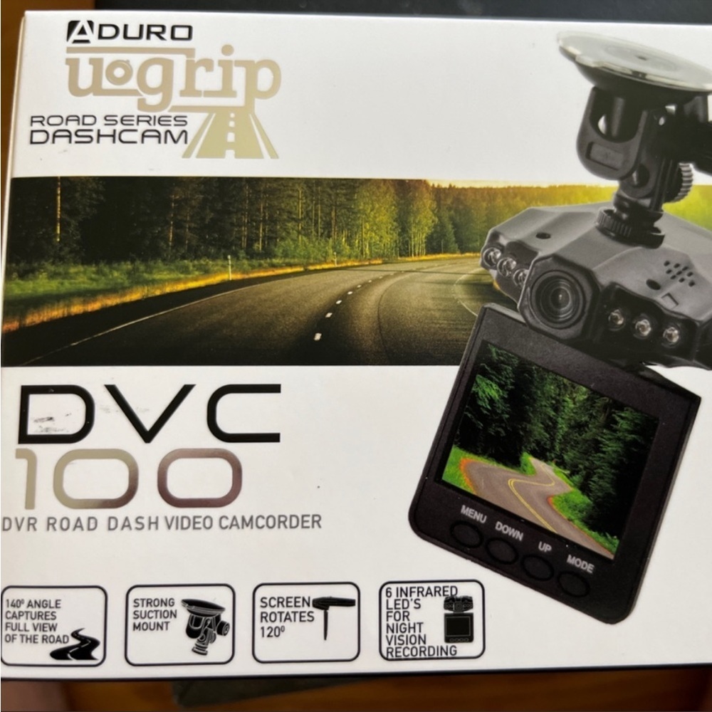 aduro dashcam Road series DVC 100 – video cam corder with night vision brand new